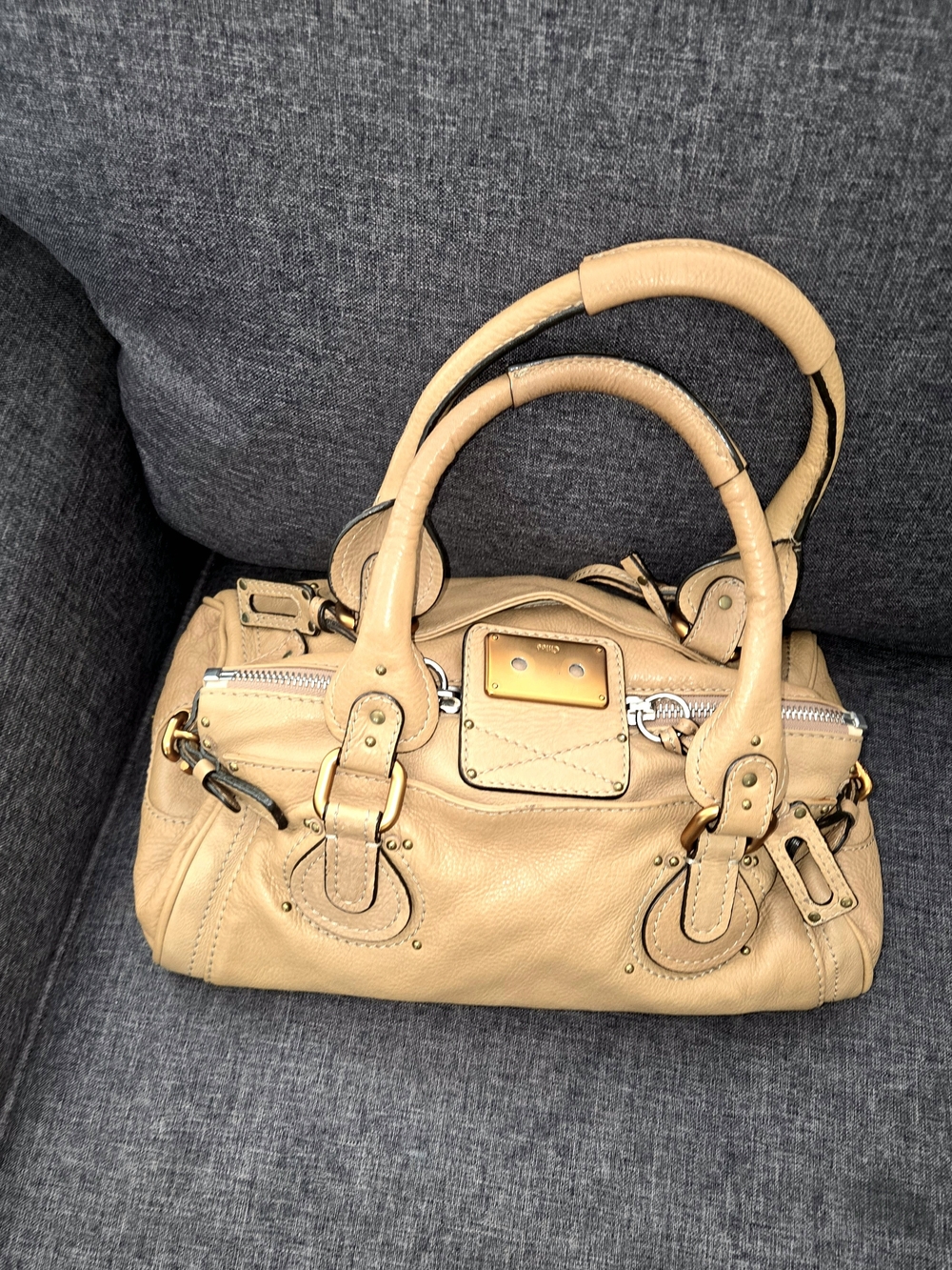 Chloe Beige Leather Shoulder Bag with Gold-Tone Hardware